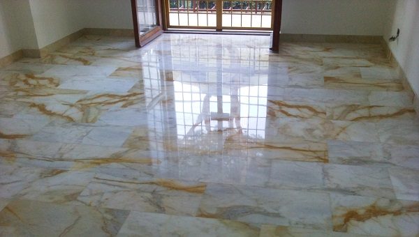 arrotatura lucidatura pavimenti marmo