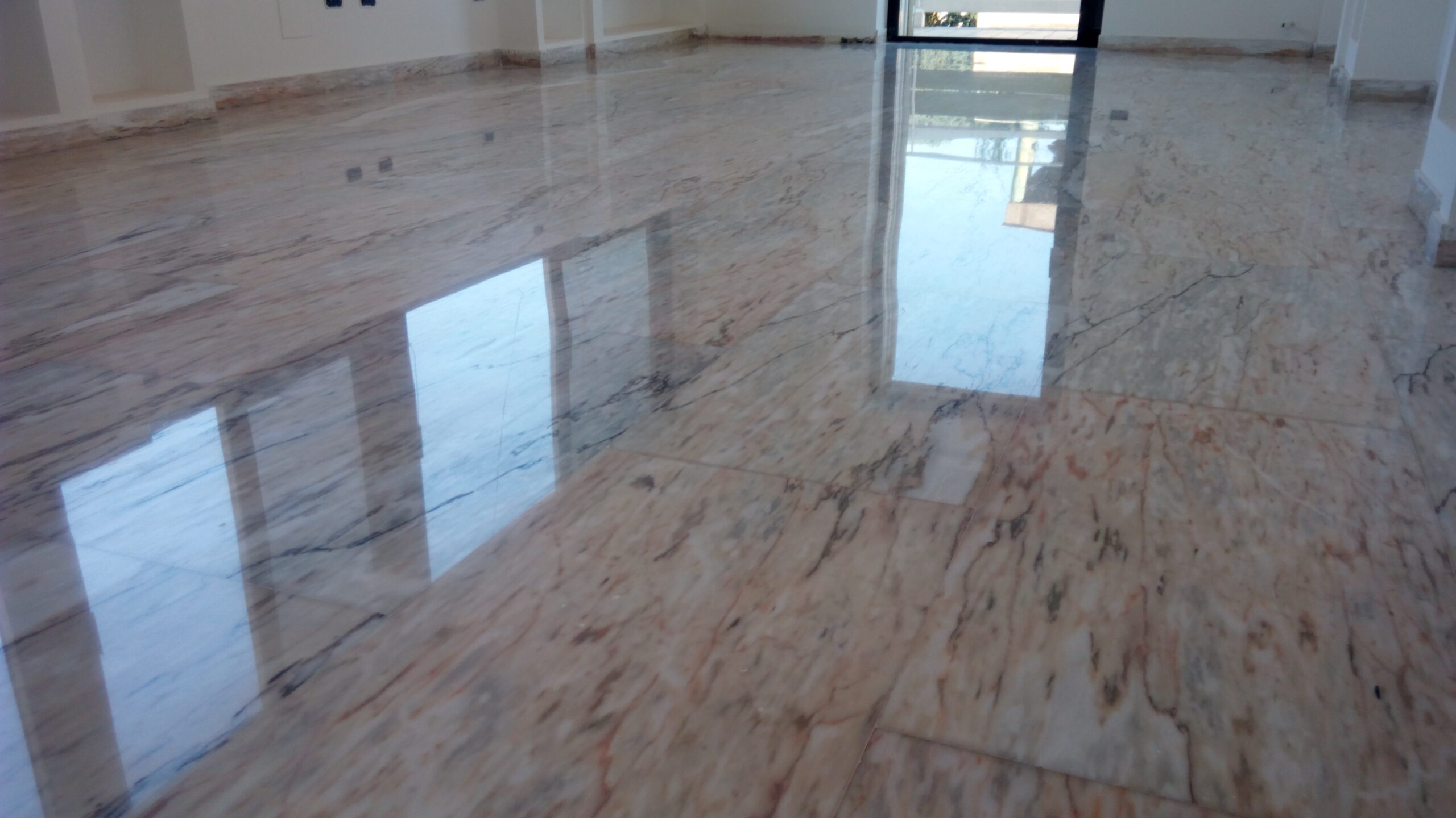 levigatura lucidatura pavimenti marmo roma