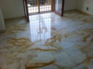cristallizzazione rinnovo pavimenti marmo crema