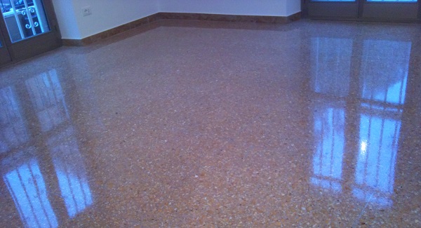 lucidatura pavimenti graniglia 