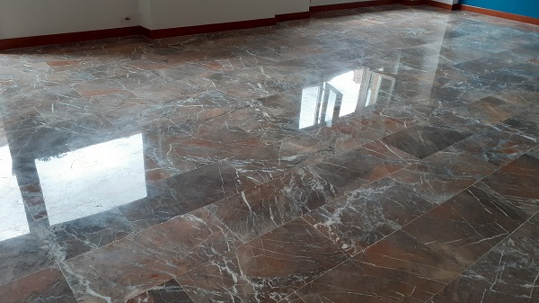 Trattamento pavimenti marmo cappuccino