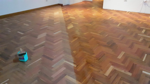 verniciatura parquet