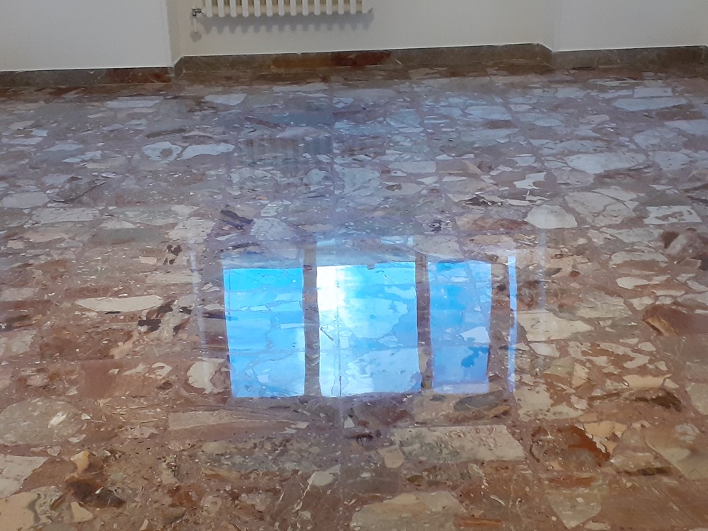 lucidatura pavimenti bollettonato di marmo; vetrificazione pavimenti bollettonato palladiana di marmo - La Familiare