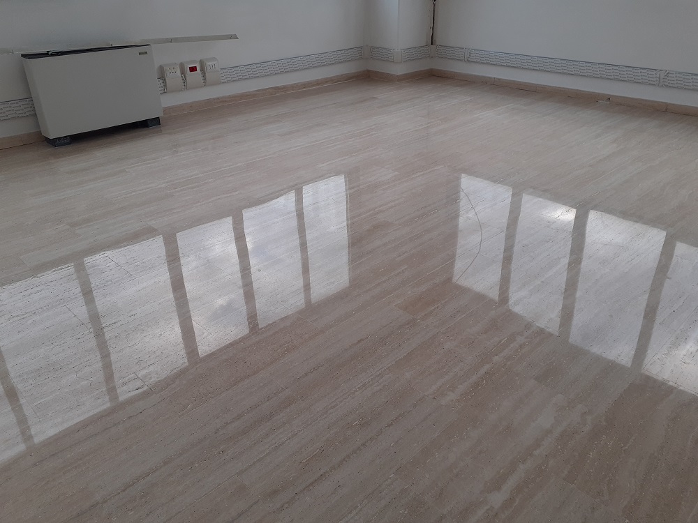 lucidatura pavimenti marmo travertino La Familiare